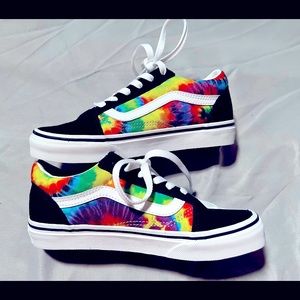 Kids Vans Old Skool Rainbow TieDye Shoes NWT 🌈